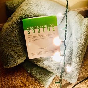 SOLD ‼️ 🍀SOOTHE🍀 by Rodan and Fields